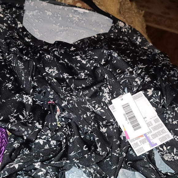 Lularoe NWT Shirley Size Large